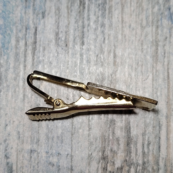 Big Knife Tie Clip. - Picture 3 of 5